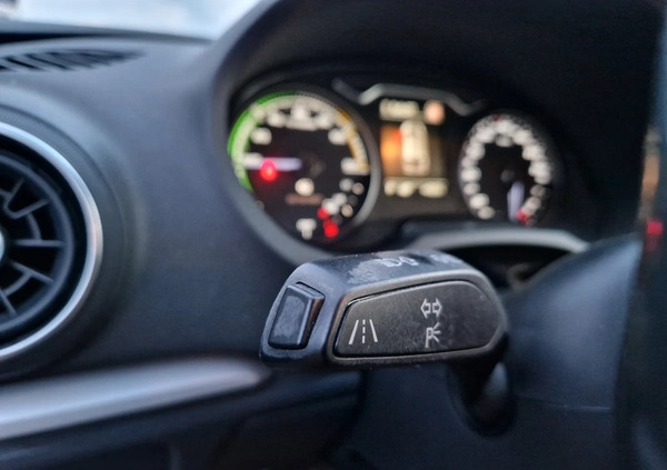 Audi A3 cena 69999 przebieg: 72310, rok produkcji 2017 z Leszno małe 254